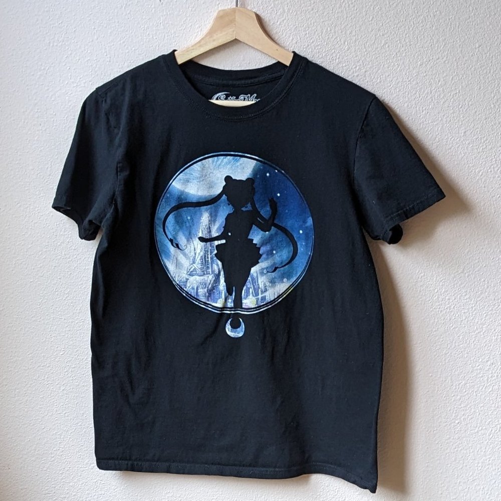 Sailor Moon Crystal Palace Silhouette T-Shirt - Women's M